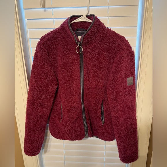 Women’s/Junior’s Ivory Ella Full Zip Burgundy Sherpa Jacket Size Small EUC - Picture 1 of 5